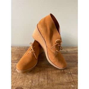 Cole Haan Sz 10.5 Women's Suede Air Britt Chukka Wedge Boots Brown Tan Camel